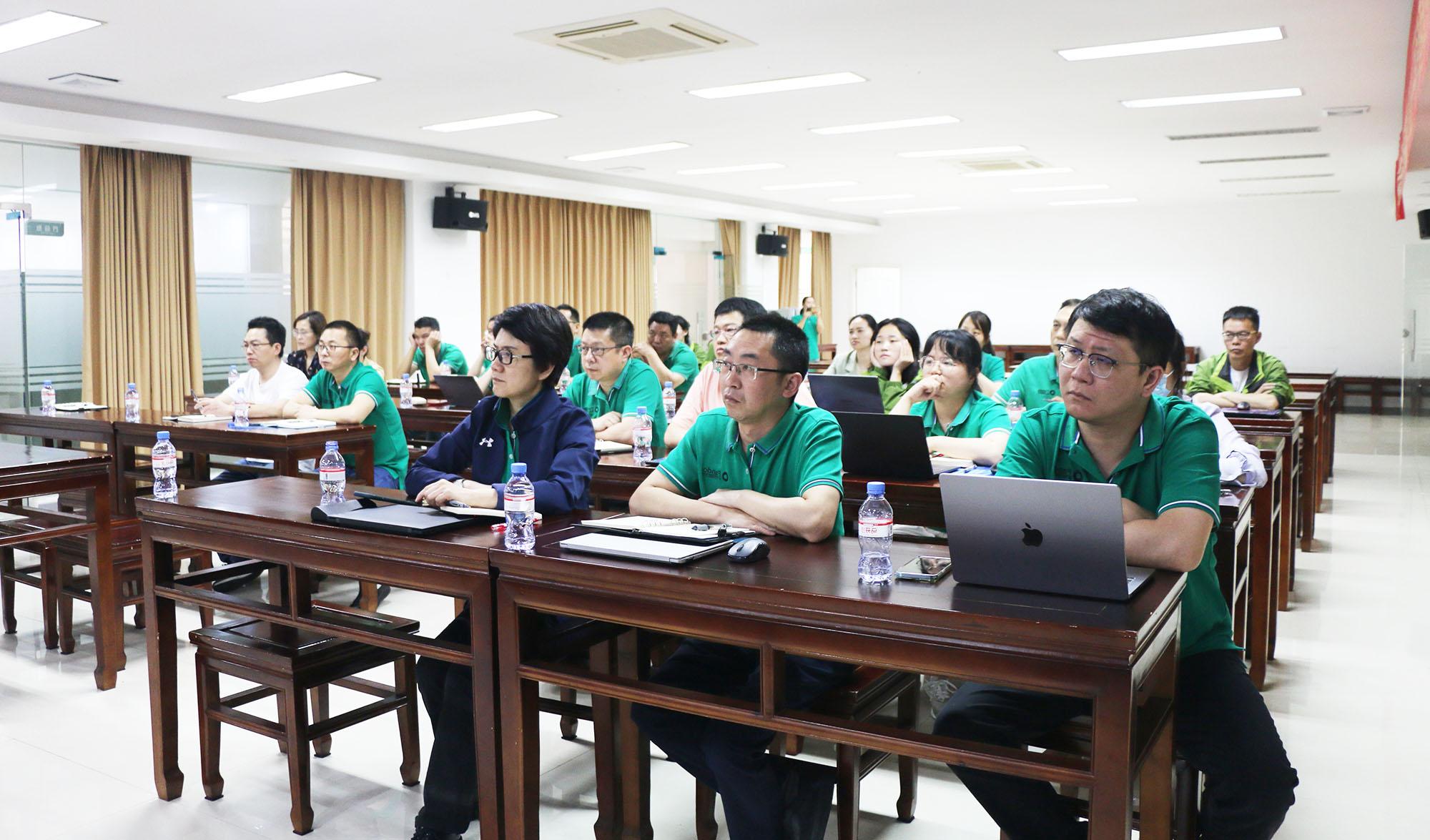 充电时刻｜Pando澳门金沙娱乐城召开干部学习与交流会